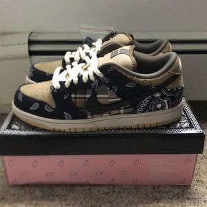 Nike Dunk Sb